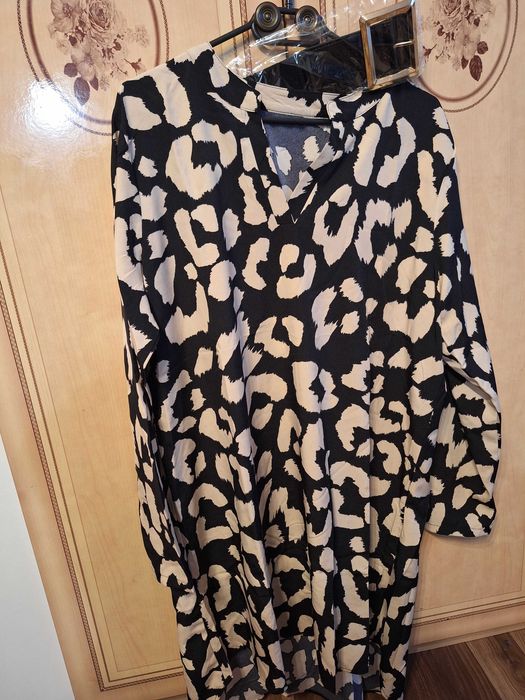 Rochie eleganta  .