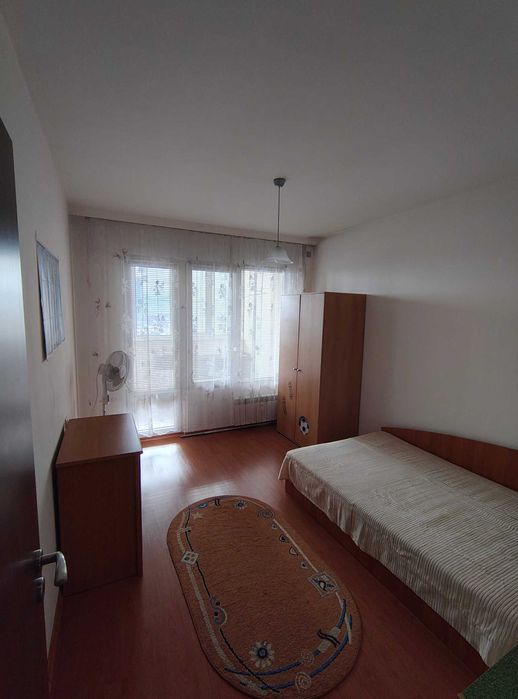 Тристаен имот в кв.Младост 1