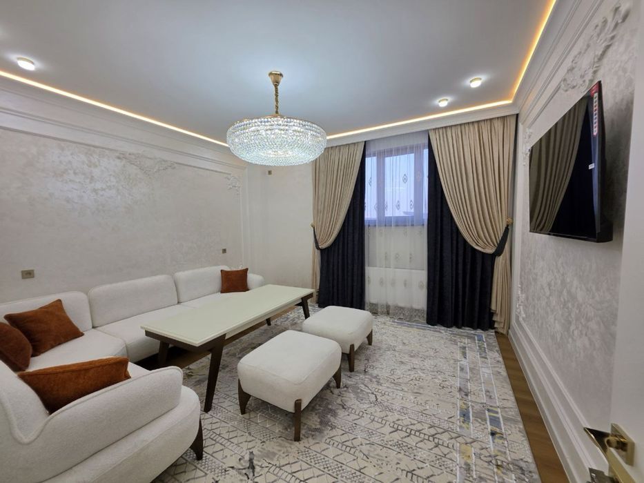 Продается 3 ком. Квартира площадью 90 кв.м. По ул. Октябрьская