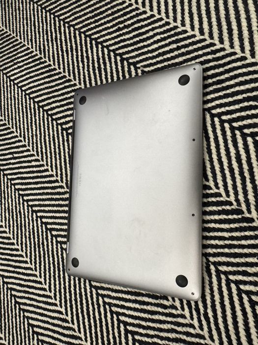 MacBook Pro 13 256 GB (space gray)