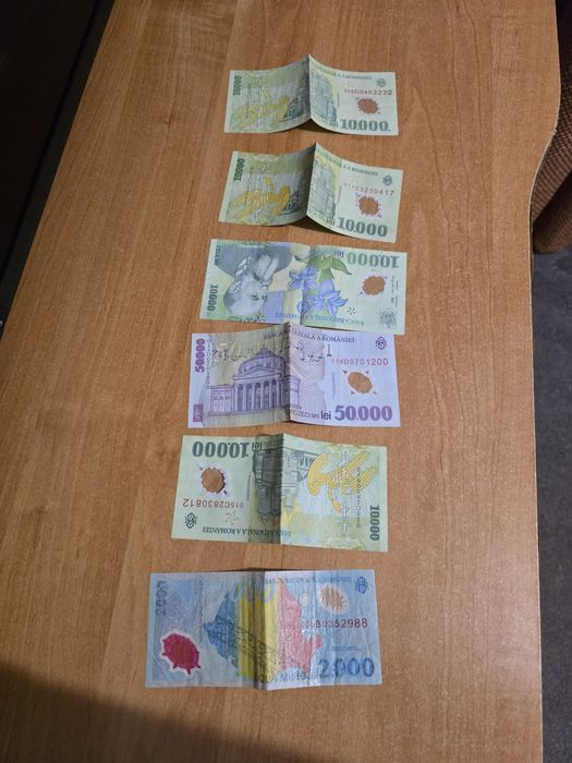 Bancnote lei vechi - 2000 Eclipsă + 50.000

+ 10.000