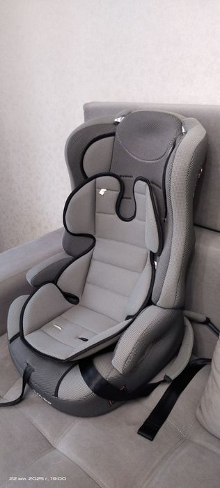 Продам детское автокресло
