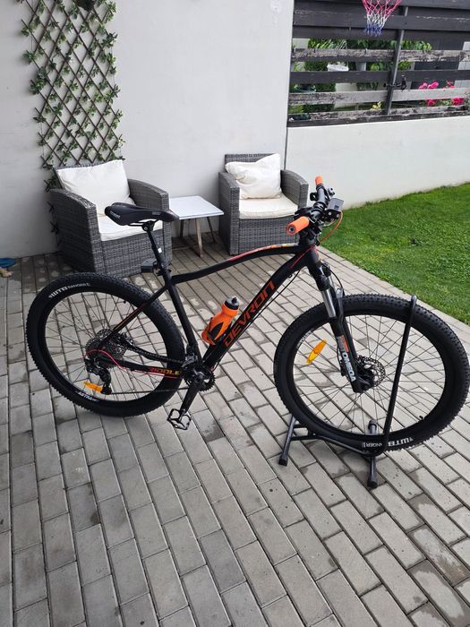 Vand  bicicleta  mountaine bike Devron, ca noua in garantie .(Variante)