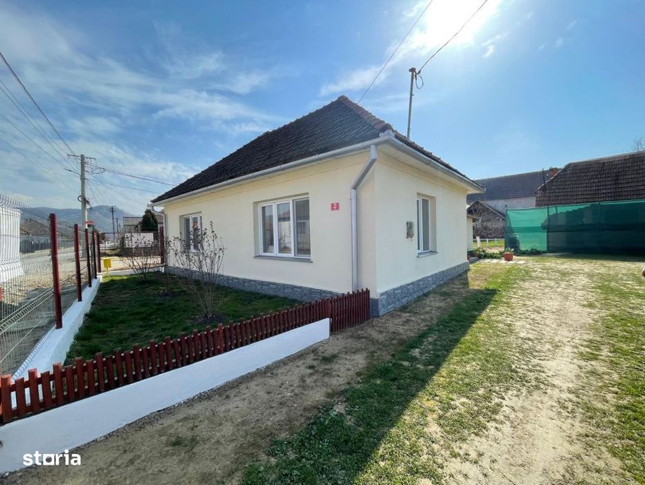 CASA in Seini Ideala pentru cei care cauta liniste, spatiu si confort