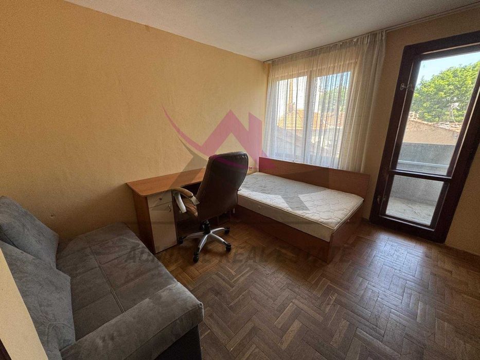 Дава се под наем Двустаен апартамент в Варна, Център - 60 кв.м за 450 € - Снимка #2