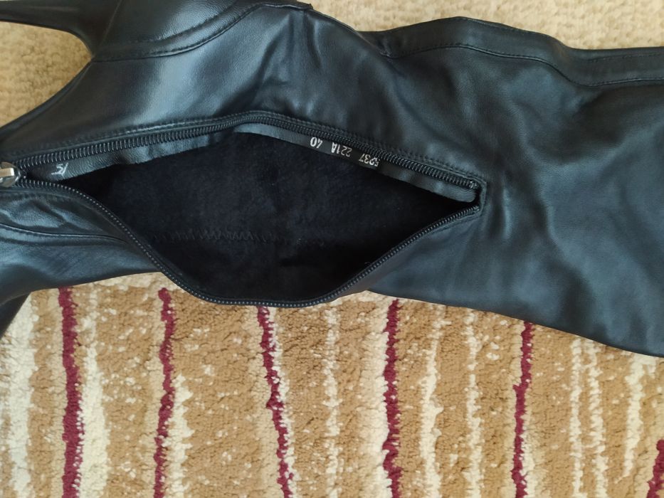 Продам осень,весна,кожа еврапейка.