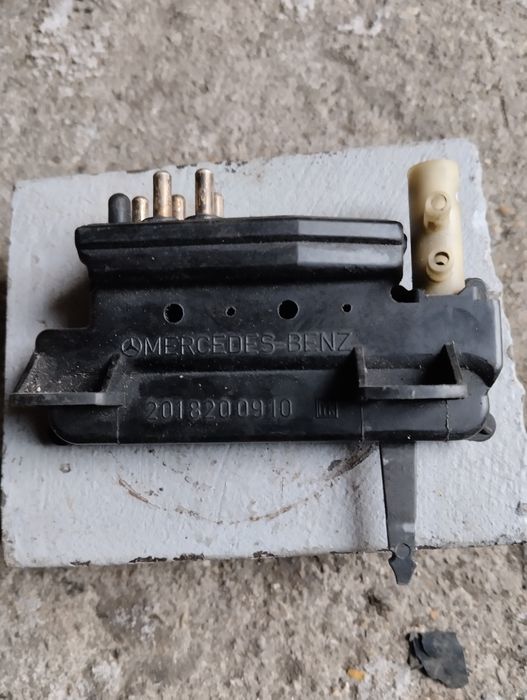 Переключатель печки мерс 190 продам