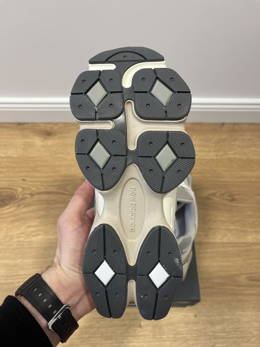 New Balance 9060 - Mărimea 38 - Noi în cutie