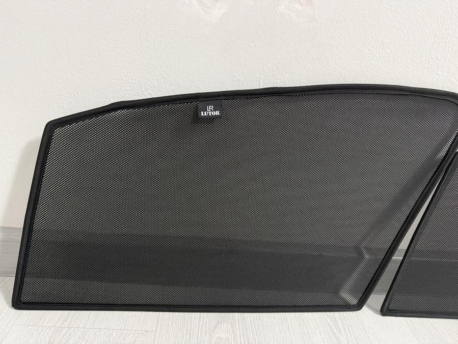 Автошторка б/у киа к5 оптима 2010