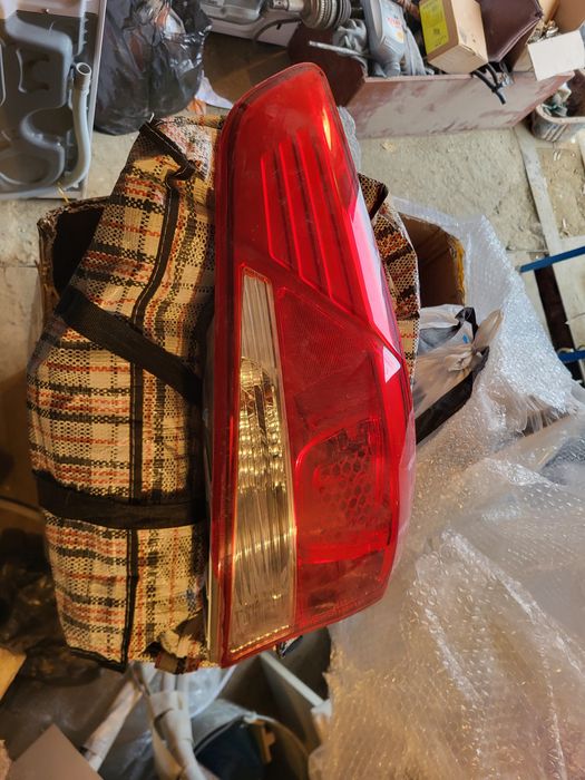 Продам Фару на киа рио