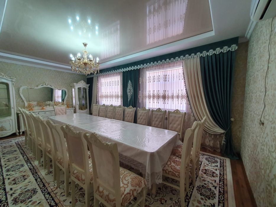Жеке үй сатылады.