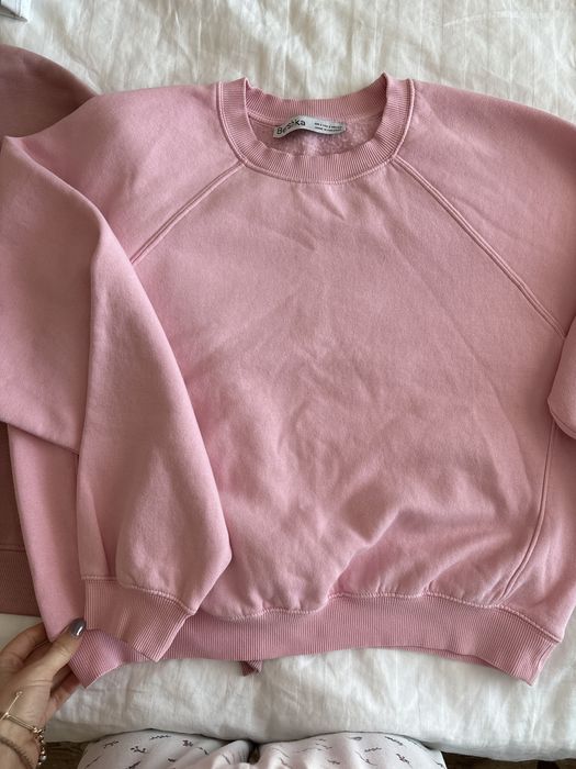 Розови дамски суичери