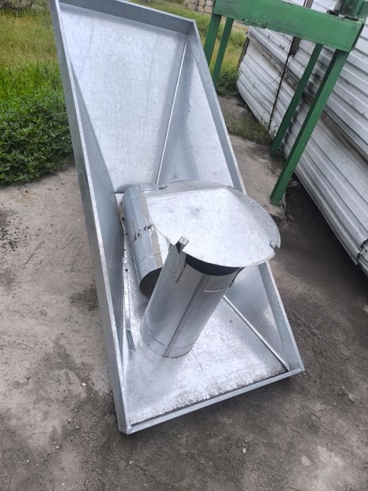 Вытяжка почти новый