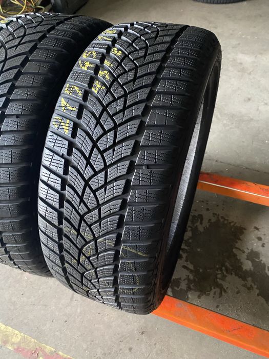 Anvelope iarna 215/45/18 Goodyear Ultra Grip Performance 215 45 18 R18