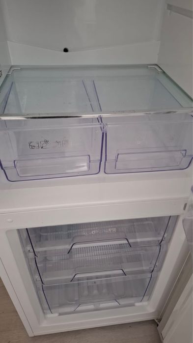 Холодильник Artel