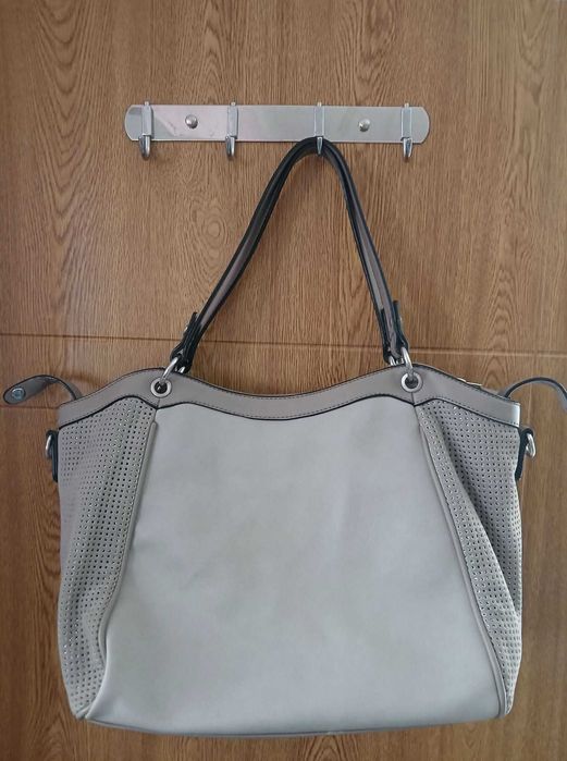 Продавам Дамски чанти