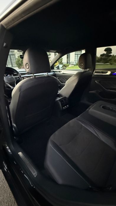 Vând schimb VW ARTEON Facelift R line 2021
