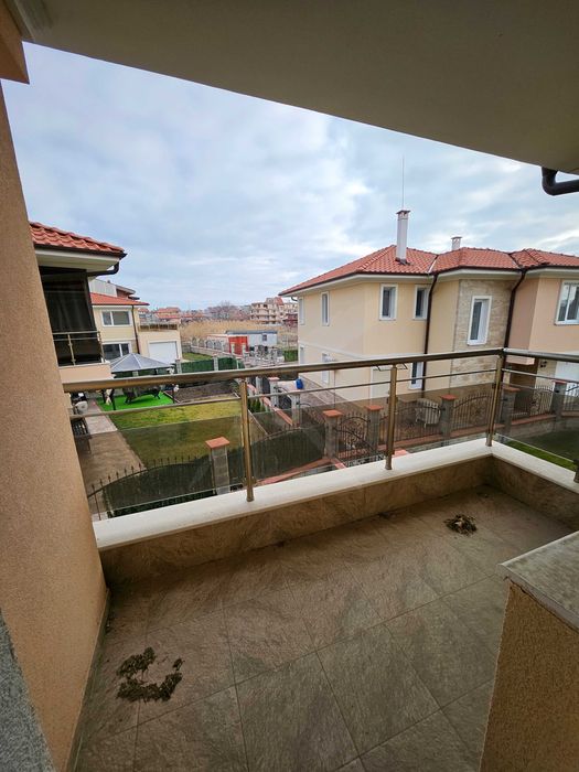 Двуетажна къща в Поморие 54920