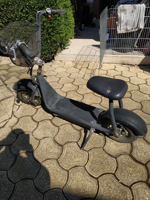 акумулаторен скутер