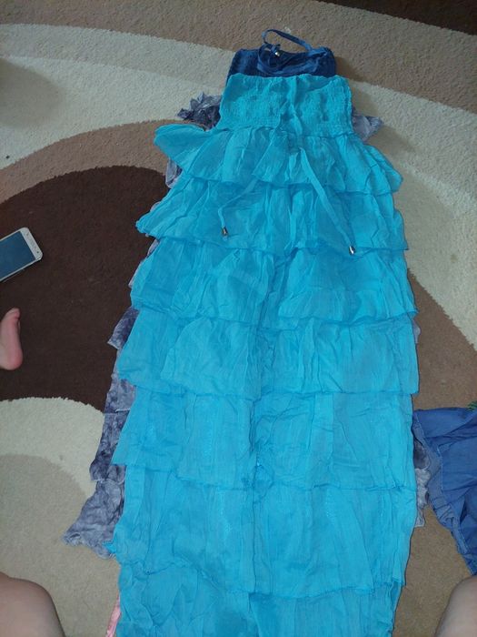 Продам новые женские вещи .