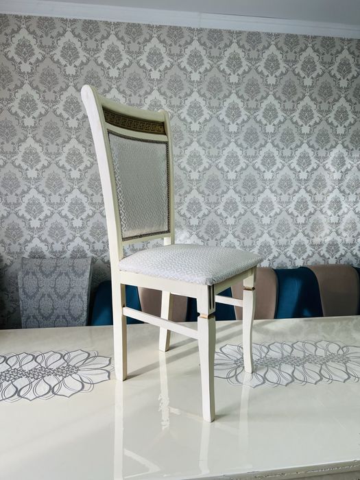 Продам стол со стульями (12 шт.)