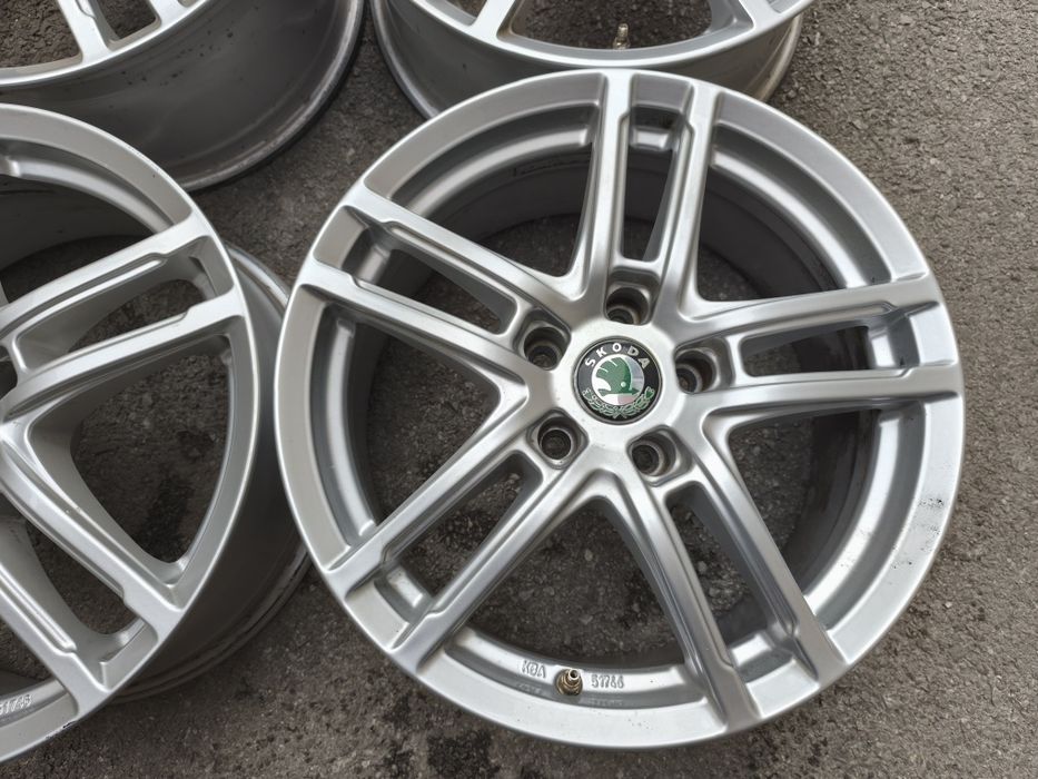 Фолксваген/VW; Skoda/Шкода - 17 цола 5x112; 4 бр. лети джанти