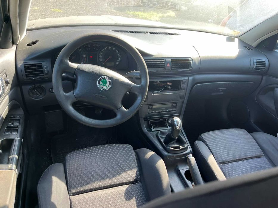 Dezmembrez Skoda Superb 1 albastru 1,9 TDI an fabricatie 2004