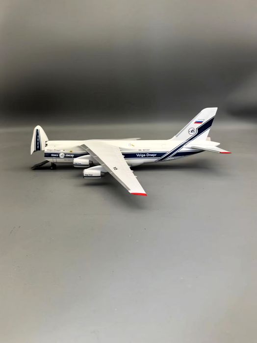Модель самолета АН-124 "Руслан", 42 см