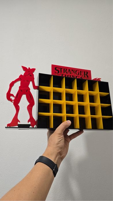 Полка для фигурок STRANGER THINGS