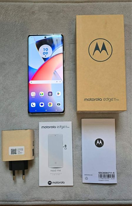 Възможен бартер/Motorola Edge 30 Ultra 256GB