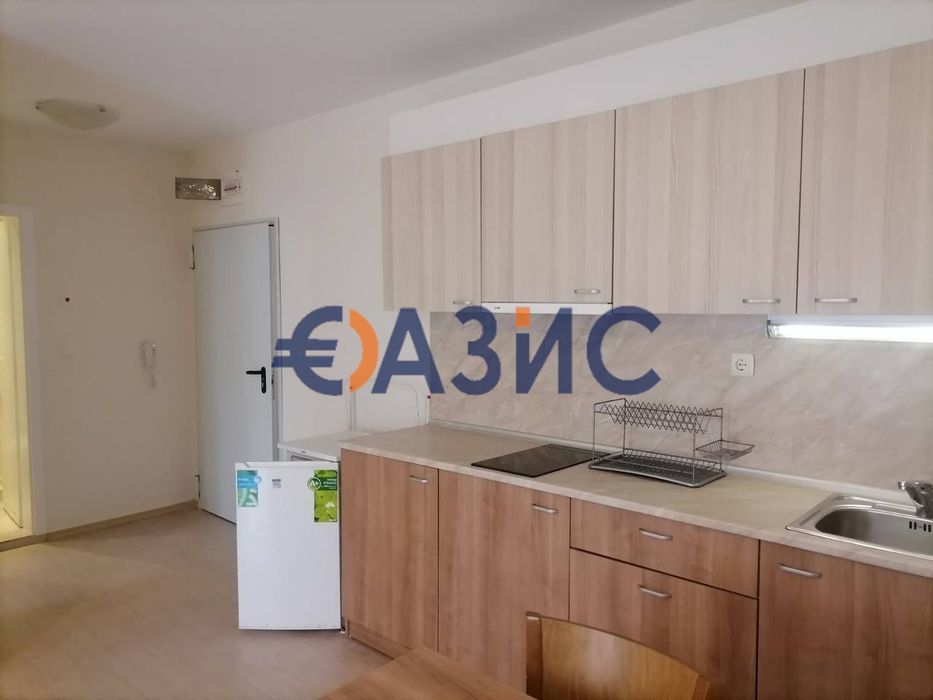 Продава се Двустаен апартамент в Созопол - 56 кв.м за 1606 €/кв.м - Снимка #2