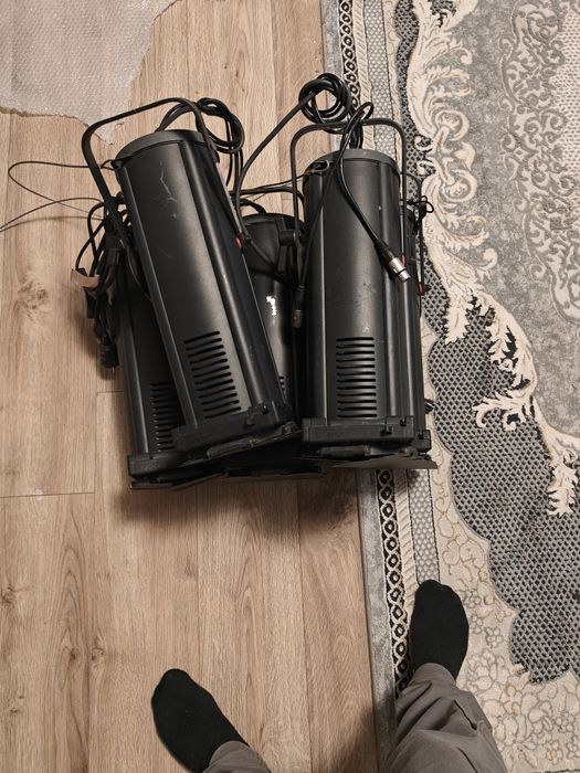 Lampii de scena profesionale Philips selecon