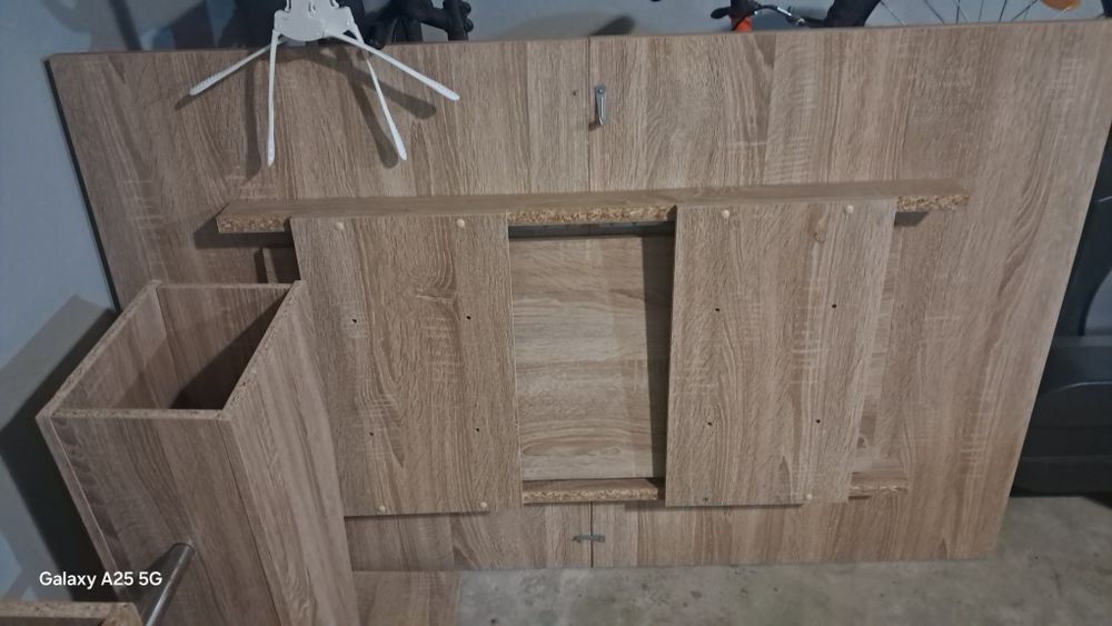 Masa dining/bucatarie