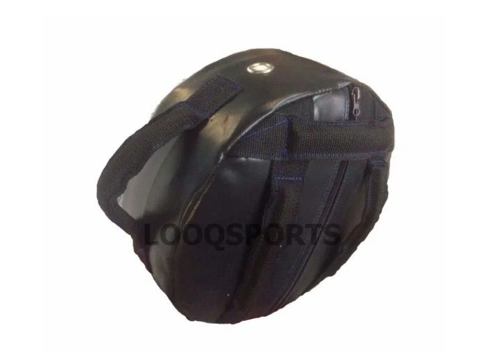 Макивара (лапы для ударов руками, ногами)