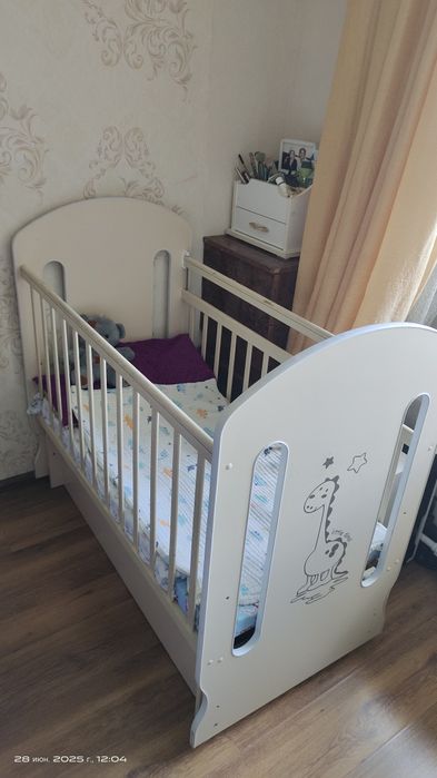 Продам детскую кроватку