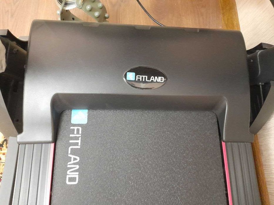 Беговая дорожка с массажером Fitland