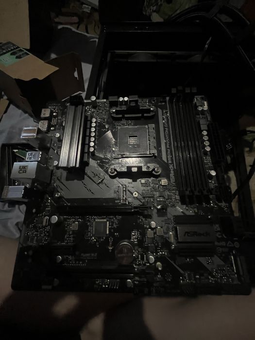 Asrock b550m phantom gaming 4