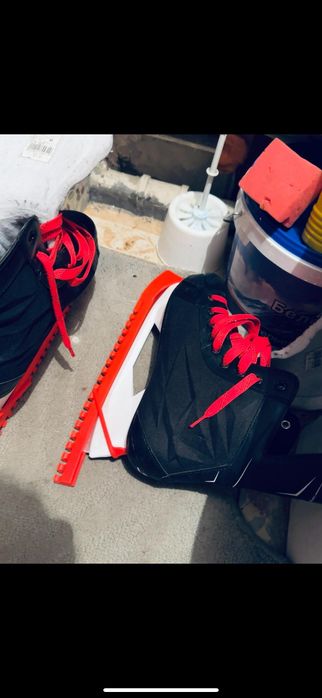 Коньки хоккейный