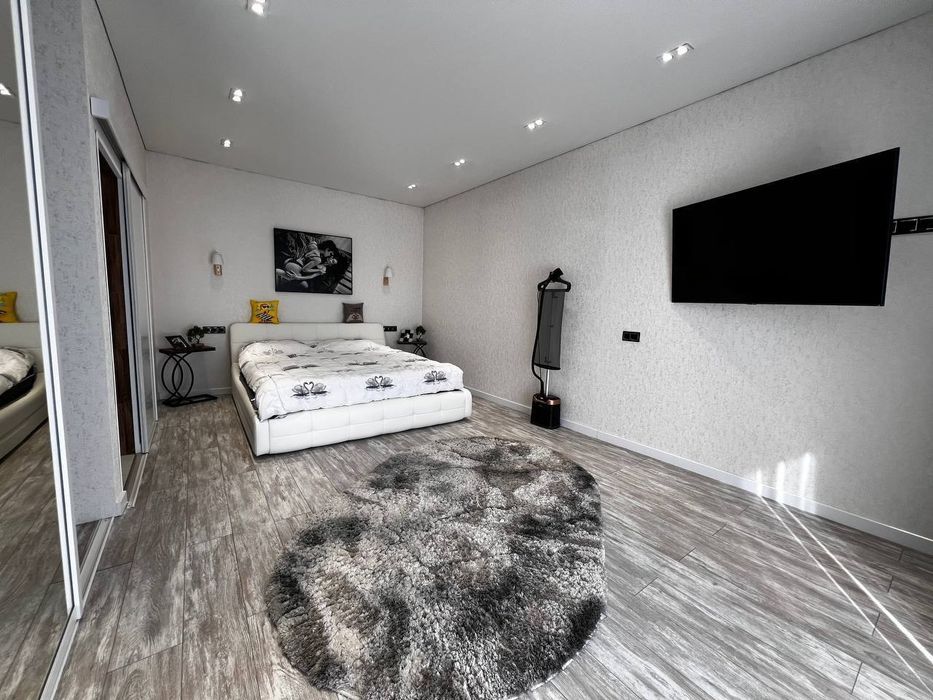 Срочно Сдаётся Hi-Tech apartment Евродом мирабадский р-н 4-соток 3-уро