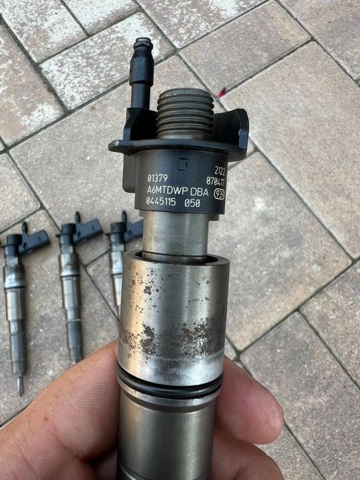 Injectoare BMW E60 530D