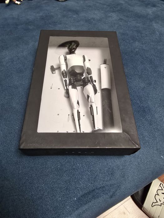 Figurină Tesla dw colecție