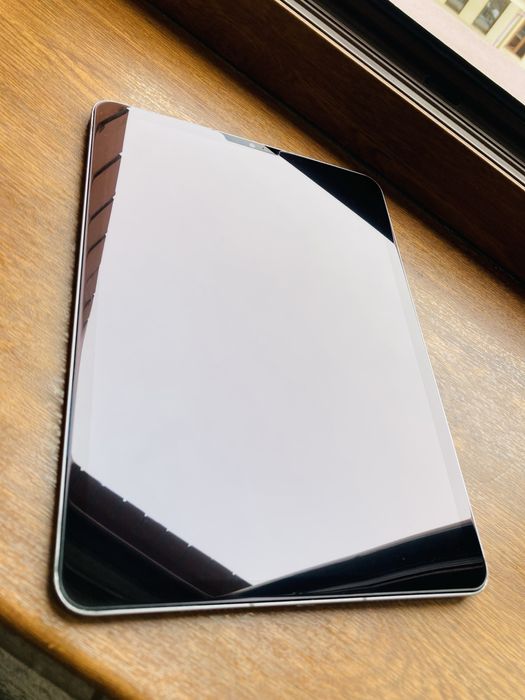 iPad Pro m2 11 gen 4 Wi-Fi+Sim  sotladi
