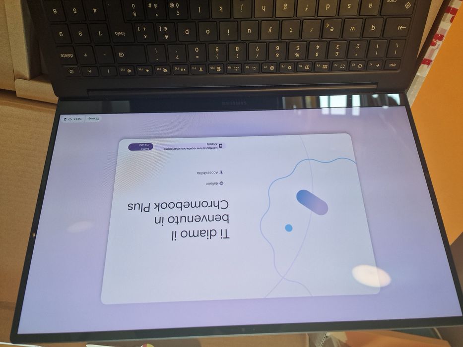 Notebook Samsung XE550XGA 16" i3-12100/8GB/256GB SSD Chrome sigilat