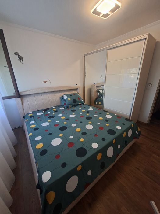VAND apartament 3 CAMERE MOBILAT/UTILAT stradal in cartier CRAIOVEI,PR