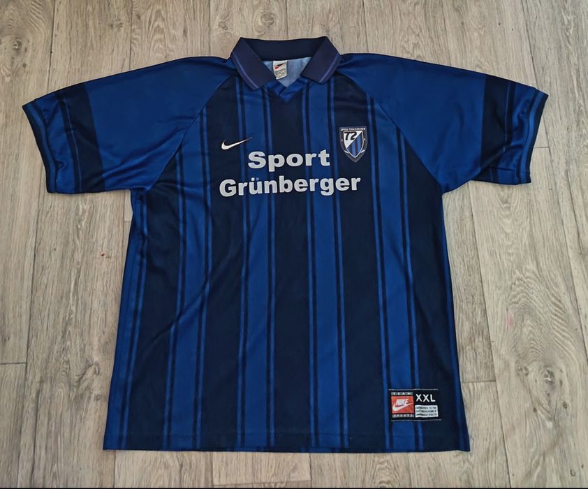 Стари немски футболни фланелки