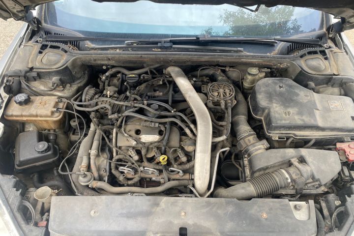 Dezmembrez Peugeot 407 1 [2004 - 2010] Coupe 2.7 HDi AT (205 hp) UHZ