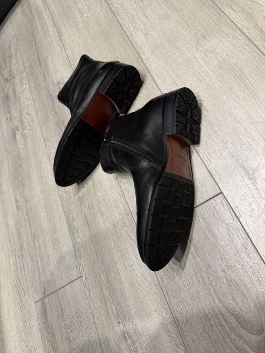 Продам мужские ботинки