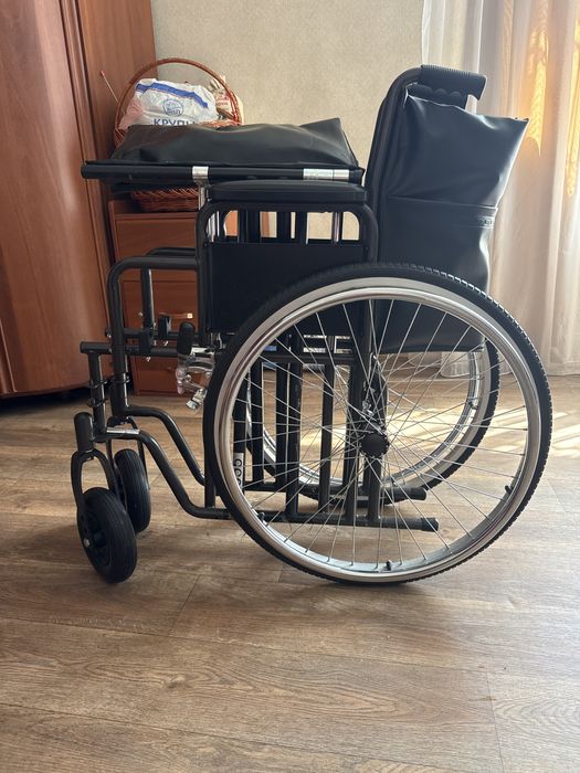 Инвалидная коляска
