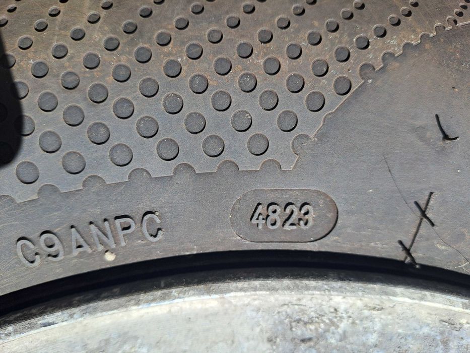 Алуминиеви джанти 13 " 4.100 с всесезонни гуми