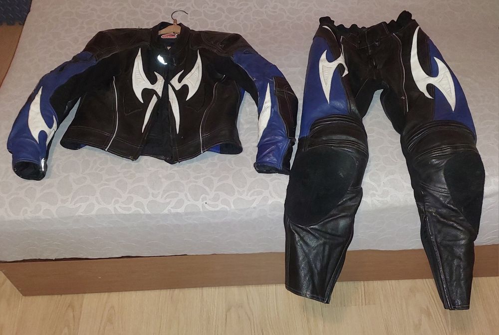 Мото екип от две части